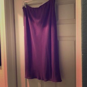 Banana Republic Silk Fuchsia Skirt.